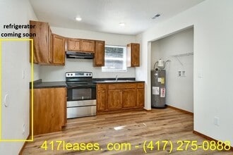 2320 N Taylor Ave in Springfield, MO - Building Photo - Building Photo