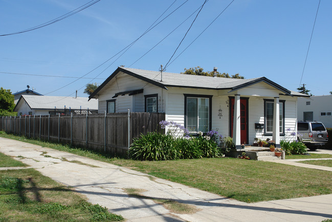 196-198 S Pacific Ave in Ventura, CA - Building Photo - Building Photo