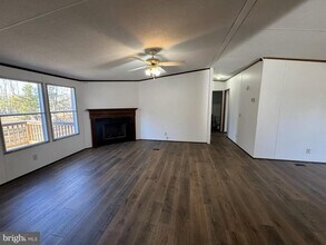 8556 Powhatan Rd in King George, VA - Building Photo - Building Photo