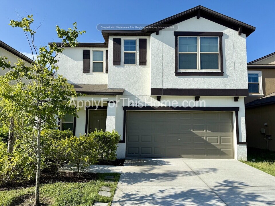 7207 Ronnie Gardens Ct in Tampa, FL - Building Photo