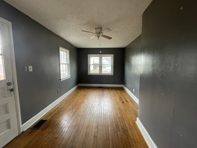 268 Crescent Ln in Monroe, VA - Building Photo - Building Photo