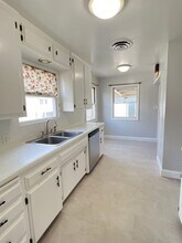 2708 Drake St in Bakersfield, CA - Building Photo - Building Photo