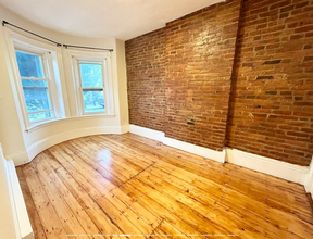 81 Windsor St, Unit T in Boston, MA - Building Photo - Building Photo