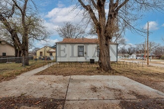 5111 W Robinson St in Wichita, KS - Building Photo - Building Photo