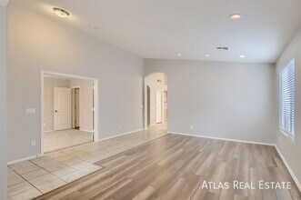 5338 N Ormondo Way in Litchfield Park, AZ - Building Photo - Building Photo