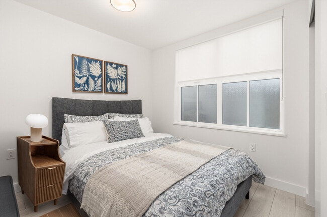 1716 Napier St in Vancouver, BC - Building Photo - Building Photo