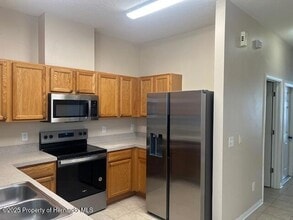 4182 Maplehurst Way in Spring Hill, FL - Building Photo - Building Photo