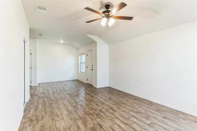 2416 A Alterman Dr in Temple, TX - Building Photo - Building Photo