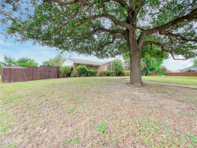 1472 Rockshire Dr in Plano, TX - Building Photo - Building Photo