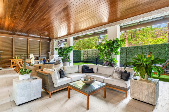 property at 200 SE Mizner Blvd
