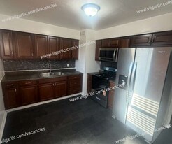 700 E 20th Ave in Gary, IN - Building Photo