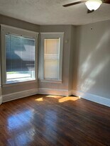 1897 W 48th St, Unit 1