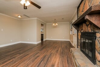 9346 Woodknoll Way in Jonesboro, GA - Foto de edificio - Building Photo