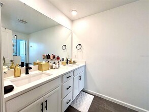 921 Spring Palms Lp in Alafaya, FL - Building Photo - Building Photo