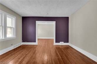 3519 W 100th St in Cleveland, OH - Building Photo - Building Photo