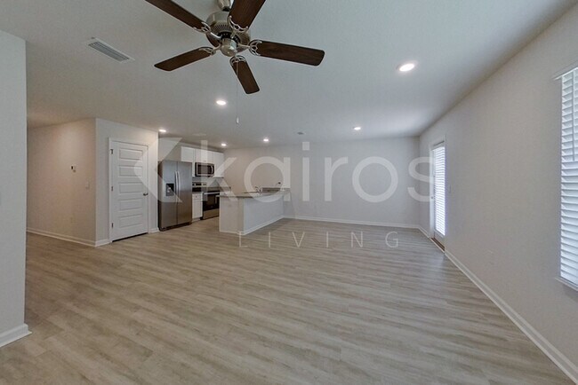 209 Monarch Ln in Pensacola, FL - Building Photo - Building Photo