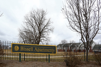 Bissell Apartments in Venice, IL - Building Photo - Building Photo