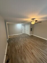 744 W Gordon Terrace in Chicago, IL - Building Photo - Building Photo