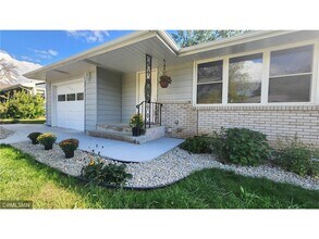 7961 59th Ave N in Minneapolis, MN - Building Photo - Building Photo