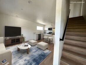 2416 Carmona Ave in Los Angeles, CA - Building Photo - Building Photo
