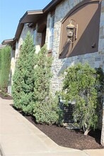 800 Panama Ct in Granbury, TX - Building Photo - Building Photo