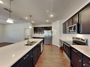 10717 Coleman Rd in Jacksonville, FL - Foto de edificio - Building Photo