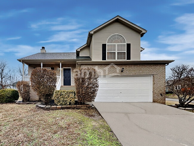 property at 1516 Chestnut Oak Dr