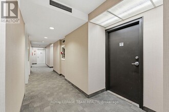 475 Laurier Ave W in Ottawa, ON - Building Photo - Building Photo