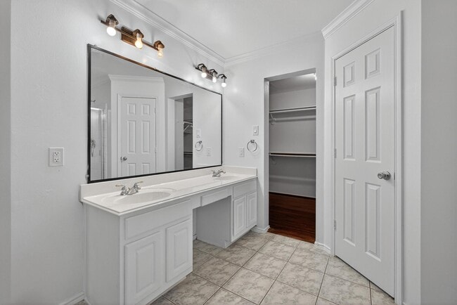 2202 Laurel Branch Way