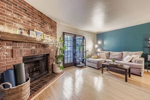 7451 Bradburn Blvd, Unit 2 in Westminster, CO - Building Photo