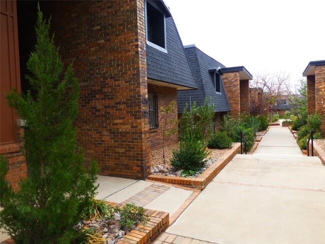 4800 N Stanton St in El Paso, TX - Building Photo - Building Photo