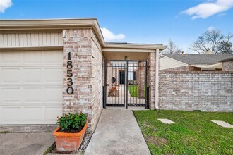 18530 Trail Bend Ln in Houston, TX - Building Photo - Building Photo