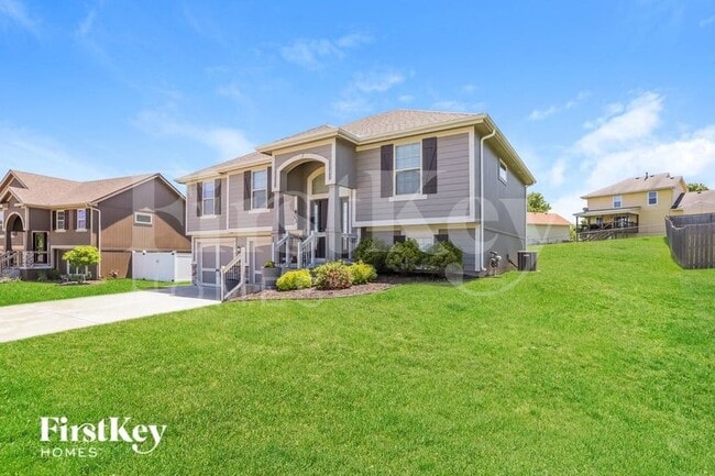 803 E 13th Terrace in Kearney, MO - Building Photo - Building Photo