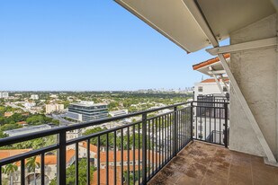 888 S Douglas Rd, Unit PH13 in Coral Gables, FL - Building Photo