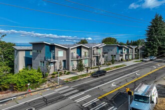 701 Sunset Blvd NE in Renton, WA - Building Photo - Building Photo