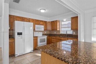 1705 FL-37 in Mulberry, FL - Building Photo - Building Photo