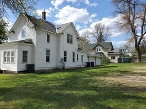 108 3rd St W in Winthrop, MN - Building Photo - Building Photo