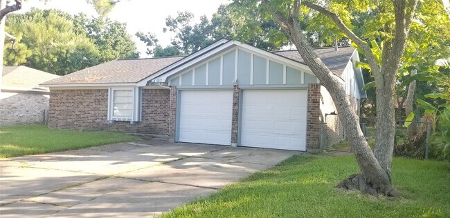 602 Kirkwood St in Missouri City, TX - Building Photo - Building Photo