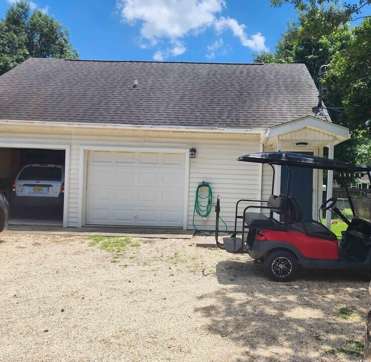 1009 Bay Dr in Surfside Beach, SC - Building Photo