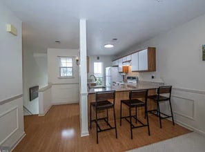 329 Cashel Ct, Unit 329 in Upper Chichester, PA - Building Photo - Building Photo
