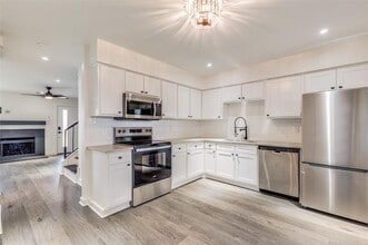 2228 Colony Ct in Dallas, TX - Building Photo - Building Photo