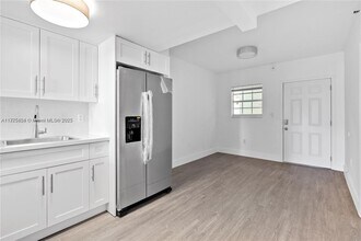1351 SW 4th St in Miami, FL - Building Photo - Building Photo