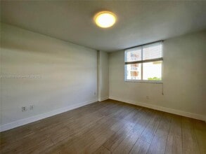 2775 NE 187th St, Unit 326 in Aventura, FL - Building Photo - Building Photo