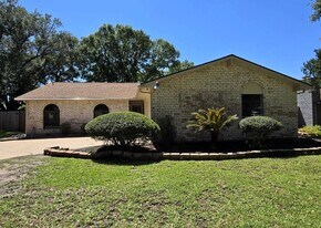 4055 Cypressdale Dr in Spring, TX - Building Photo