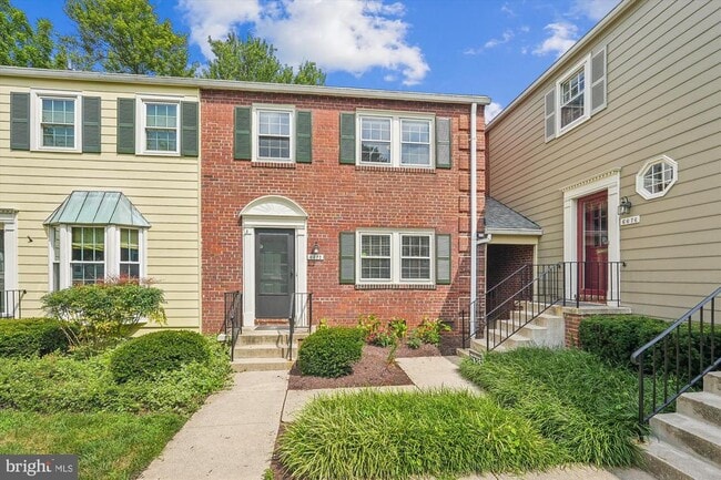 property at 6672 Hillandale Rd