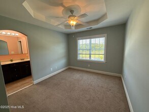 120 Parrot Landing Dr in Hubert, NC - Foto de edificio - Building Photo