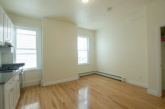 518 E Broadway, Unit 5 photo'