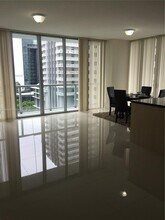 79 SW 12th St, Unit 1406-S in Miami, FL - Building Photo - Building Photo