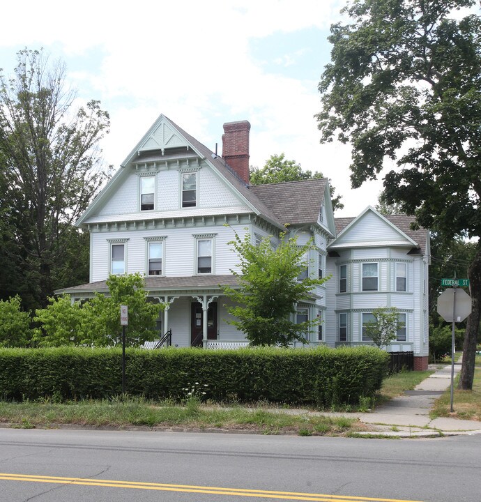 196 Federal St in Greenfield, MA - Building Photo