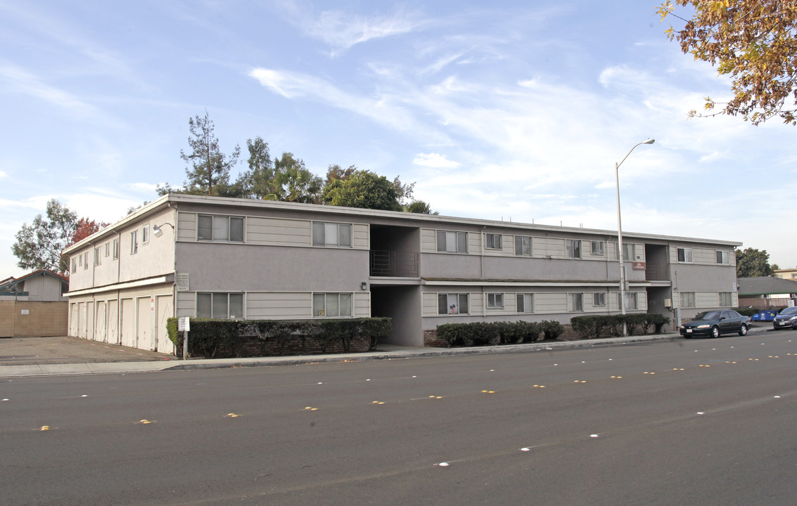 Lola Garden in Newark, CA - Building Photo